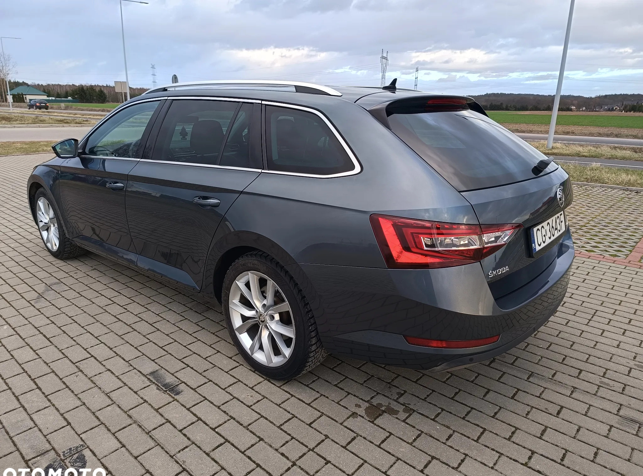 Skoda Superb cena 77777 przebieg: 198000, rok produkcji 2019 z Grudziądz małe 497